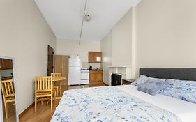West 30Th Street Guest House